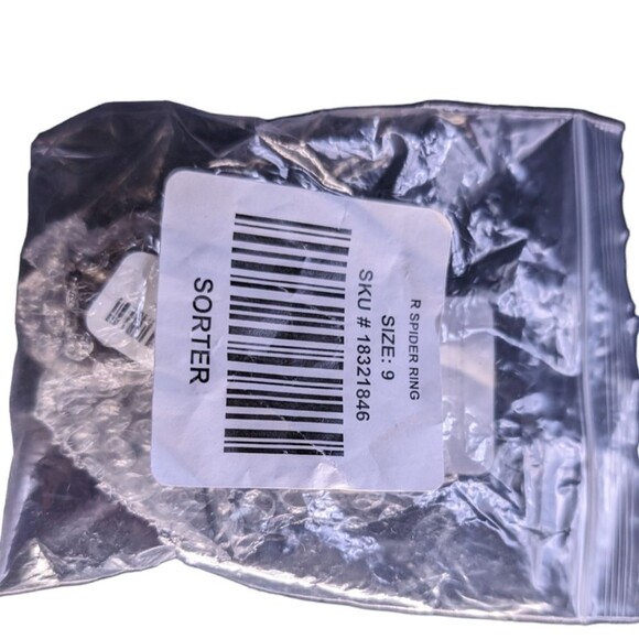 NWT Torrid Crystal Silver Tone Spider Ring, Size 9 - Picture 5 of 6